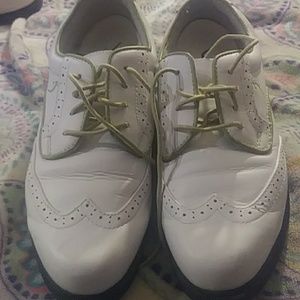Lady fairway wingtip golf shoes 8.5